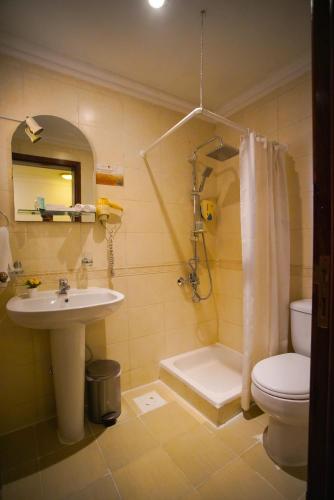 La Villa Suites Hotel